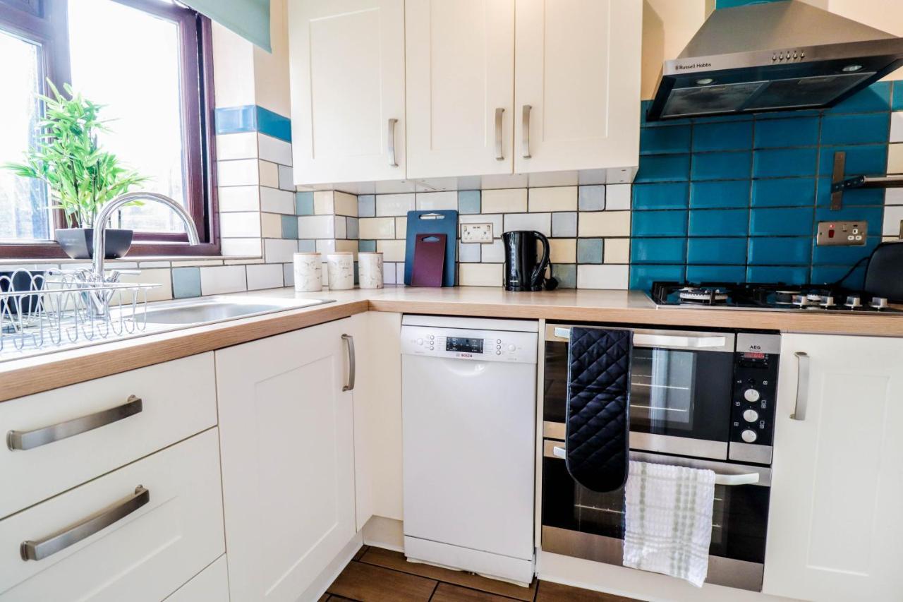 Spacious 1 Bed Flat-Free Parking Hillingdon Extérieur photo