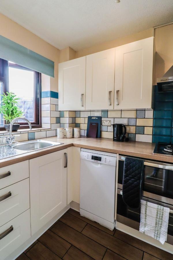 Spacious 1 Bed Flat-Free Parking Hillingdon Extérieur photo