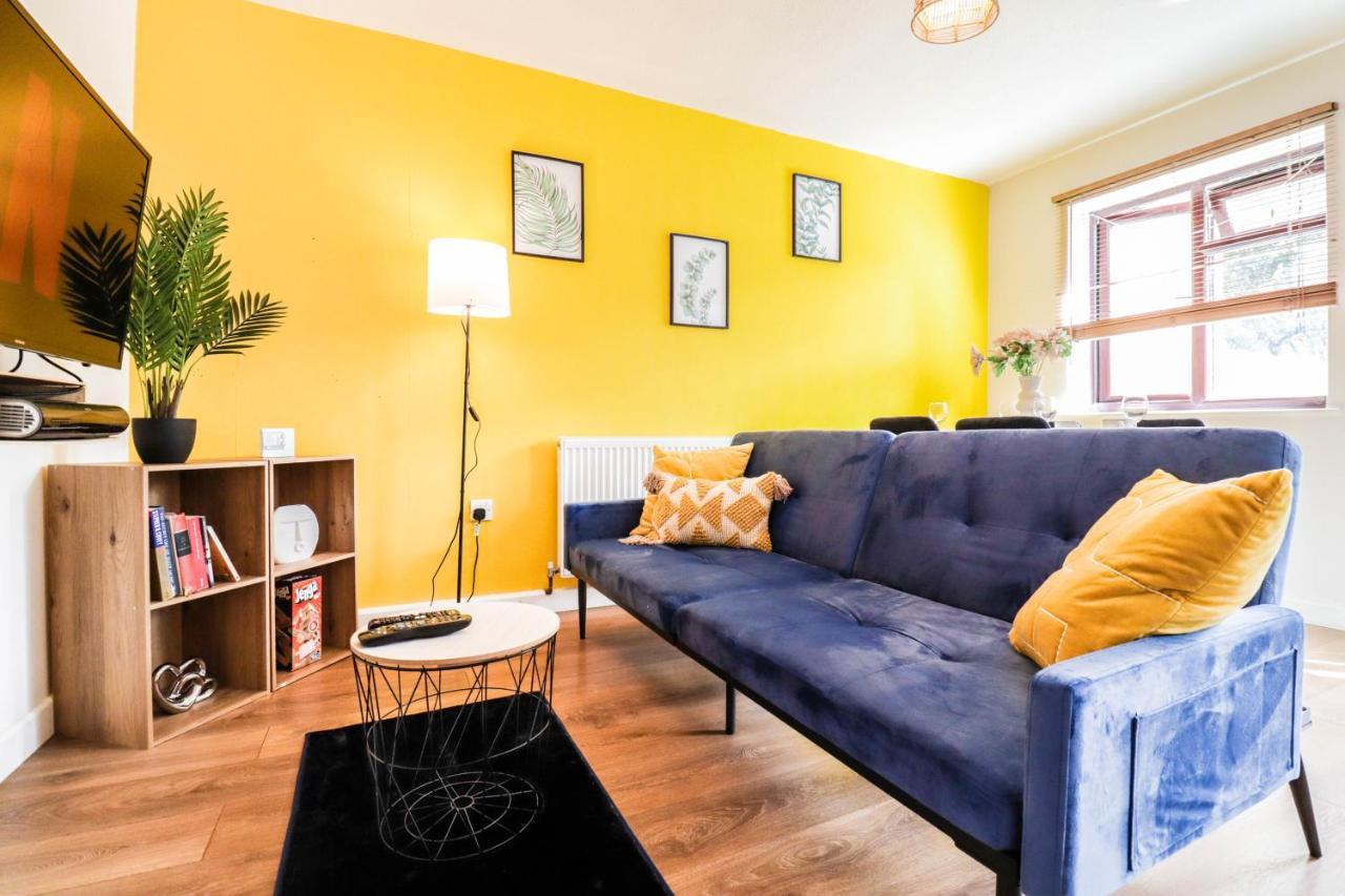 Spacious 1 Bed Flat-Free Parking Hillingdon Extérieur photo