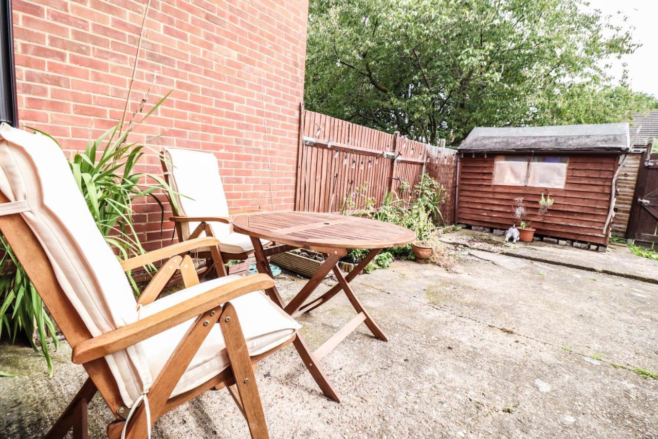 Spacious 1 Bed Flat-Free Parking Hillingdon Extérieur photo