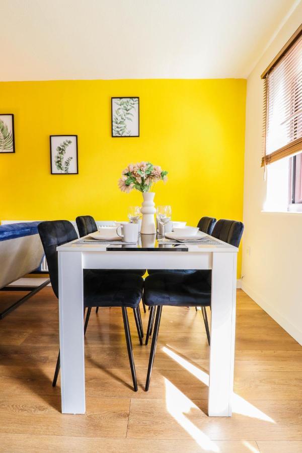Spacious 1 Bed Flat-Free Parking Hillingdon Extérieur photo