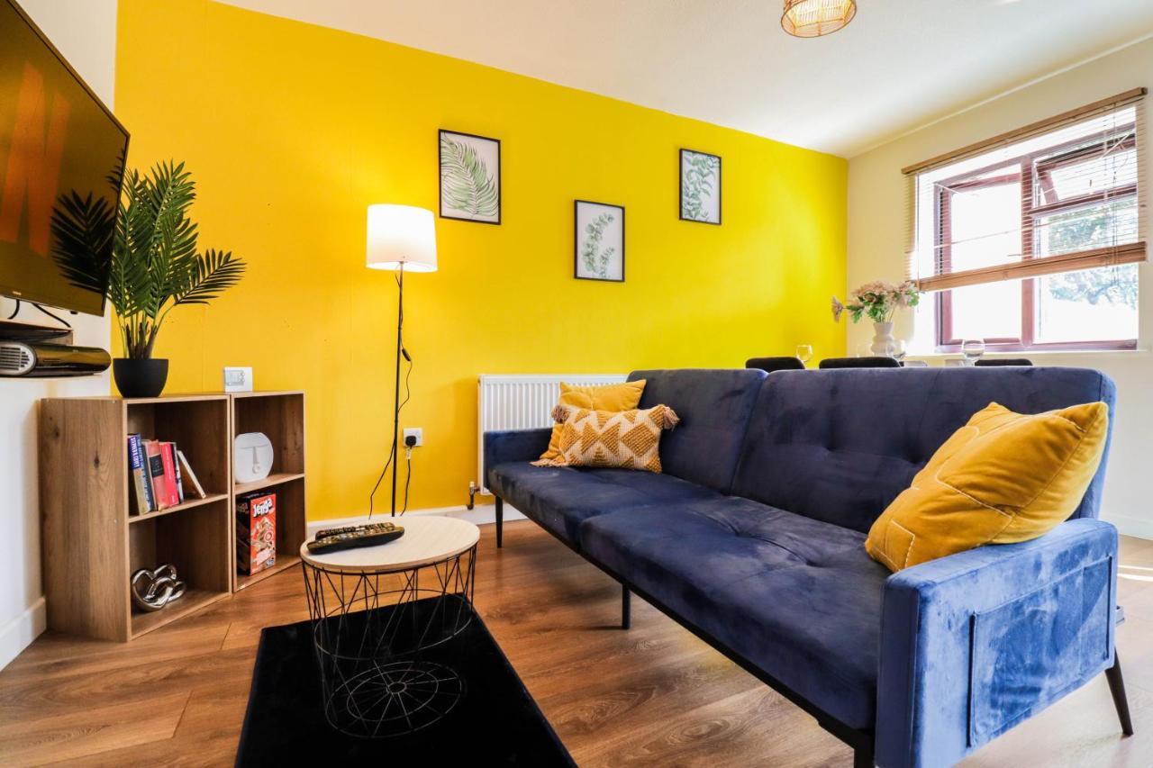 Spacious 1 Bed Flat-Free Parking Hillingdon Extérieur photo